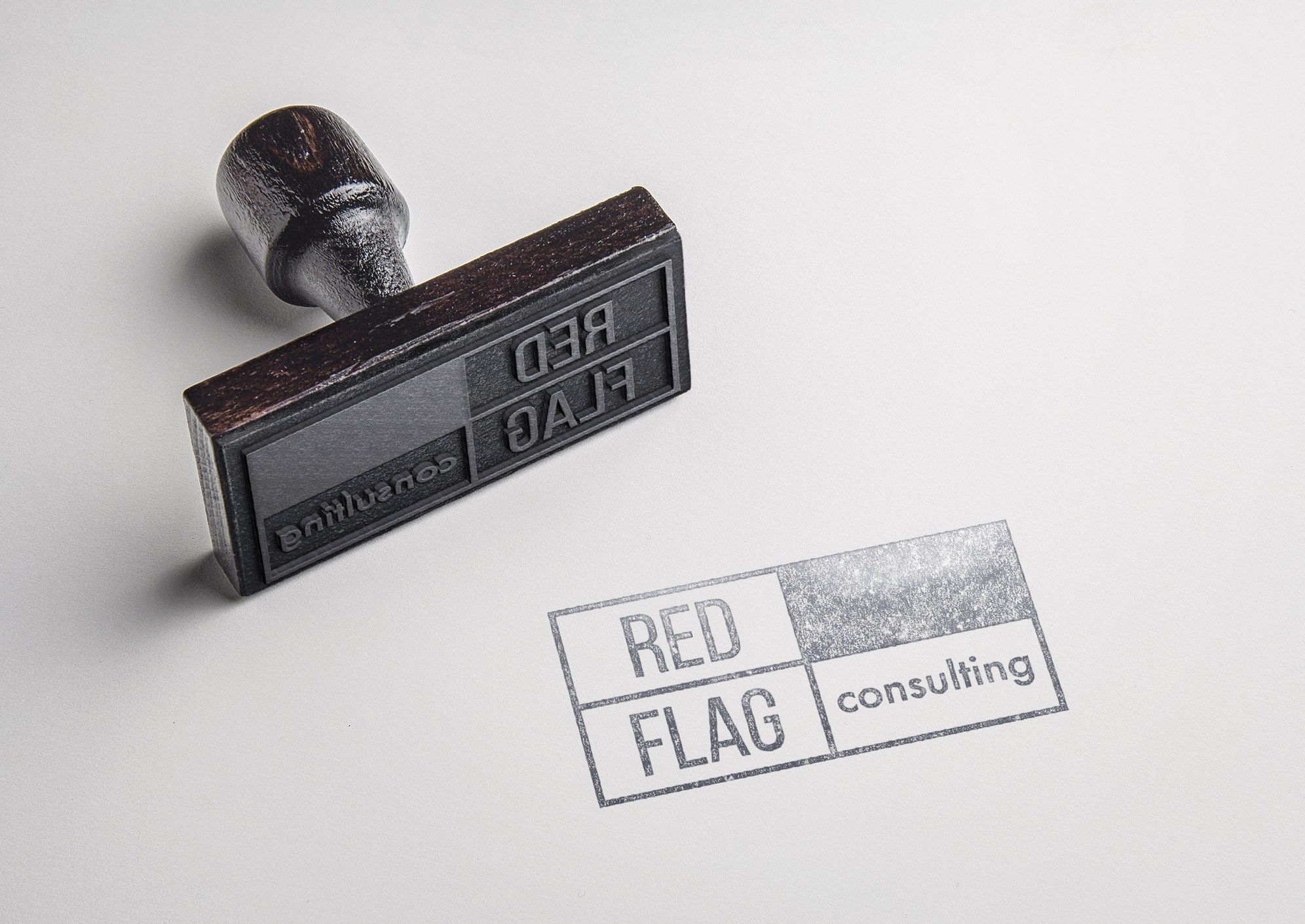 Red Flag Consulting - дизайнер vitanova