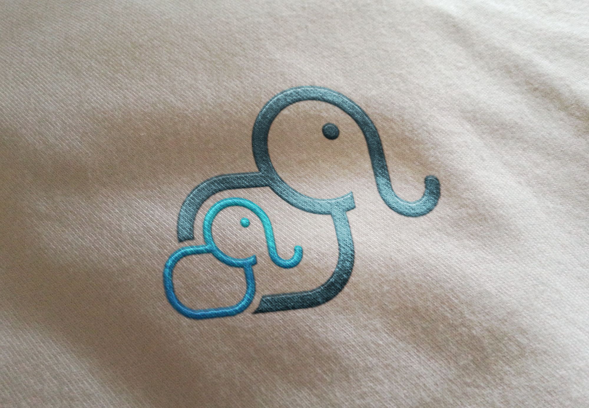 Логотип для производитель одежды для мам и детей - дизайнер SANITARLESA